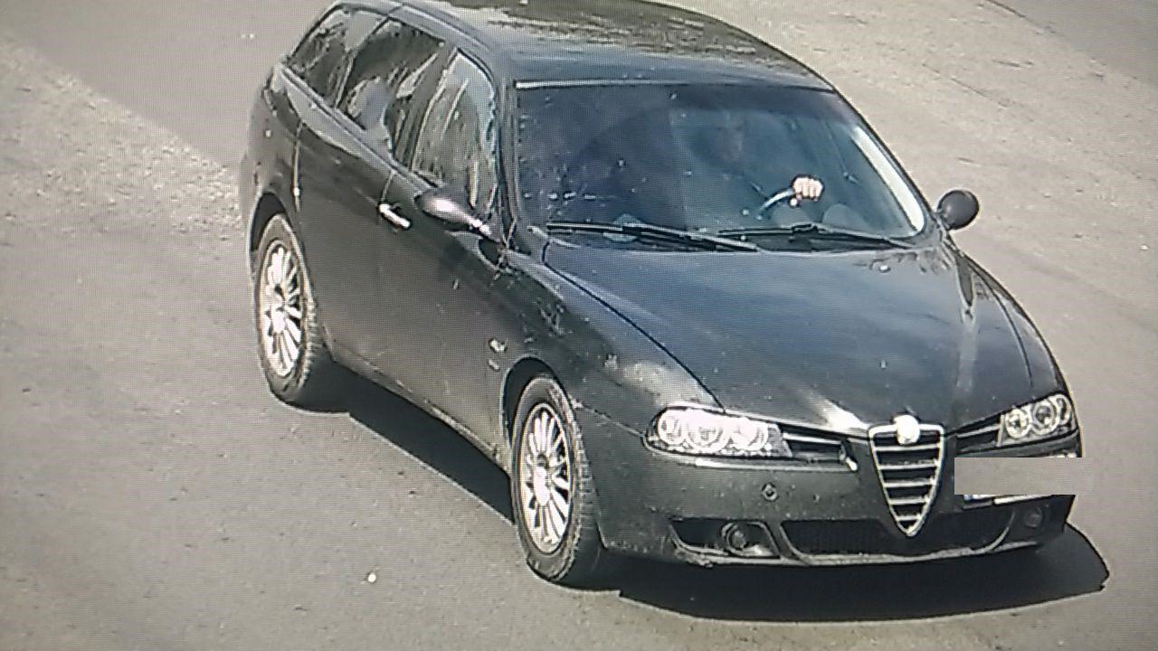 В Днепре воры на Alfa Romeo пытались украсть статую городского головы (Фото). Новости Днепра