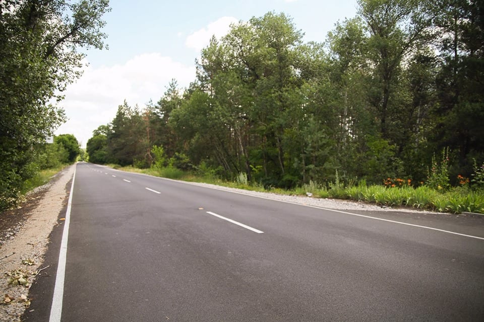 На Днепропетровщине власти поэксперементировали с ремонтом дороги (фото). Новости Днепра