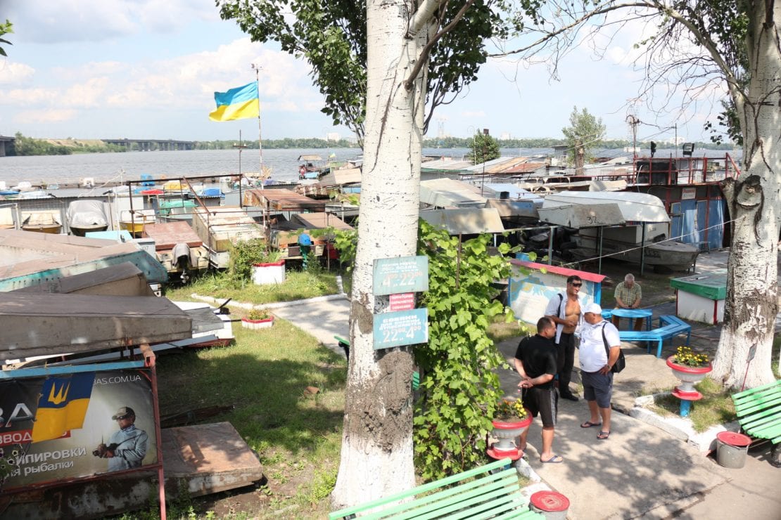 Лодочные страсти и перекрытие Набережной: как городские причалы в собственность Днепра возвращали. Новости Днепра