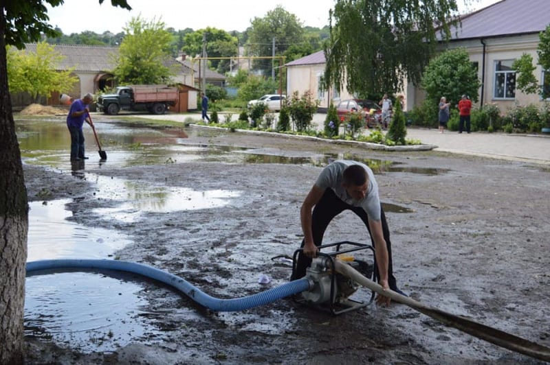 Сильный ливень едва не разрушил целый город под Одессой (Фото). Новости Днепра