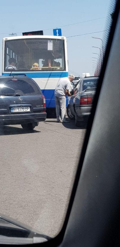 ДТП на Новом мосту в Днепре: движение практически парализовано. Новости Днепра