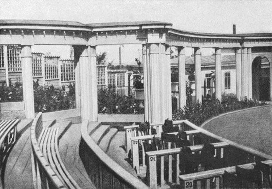 Как выглядел уникальный "зелёный" амфитеатр Днепра 80 лет назад. Новости Днепра