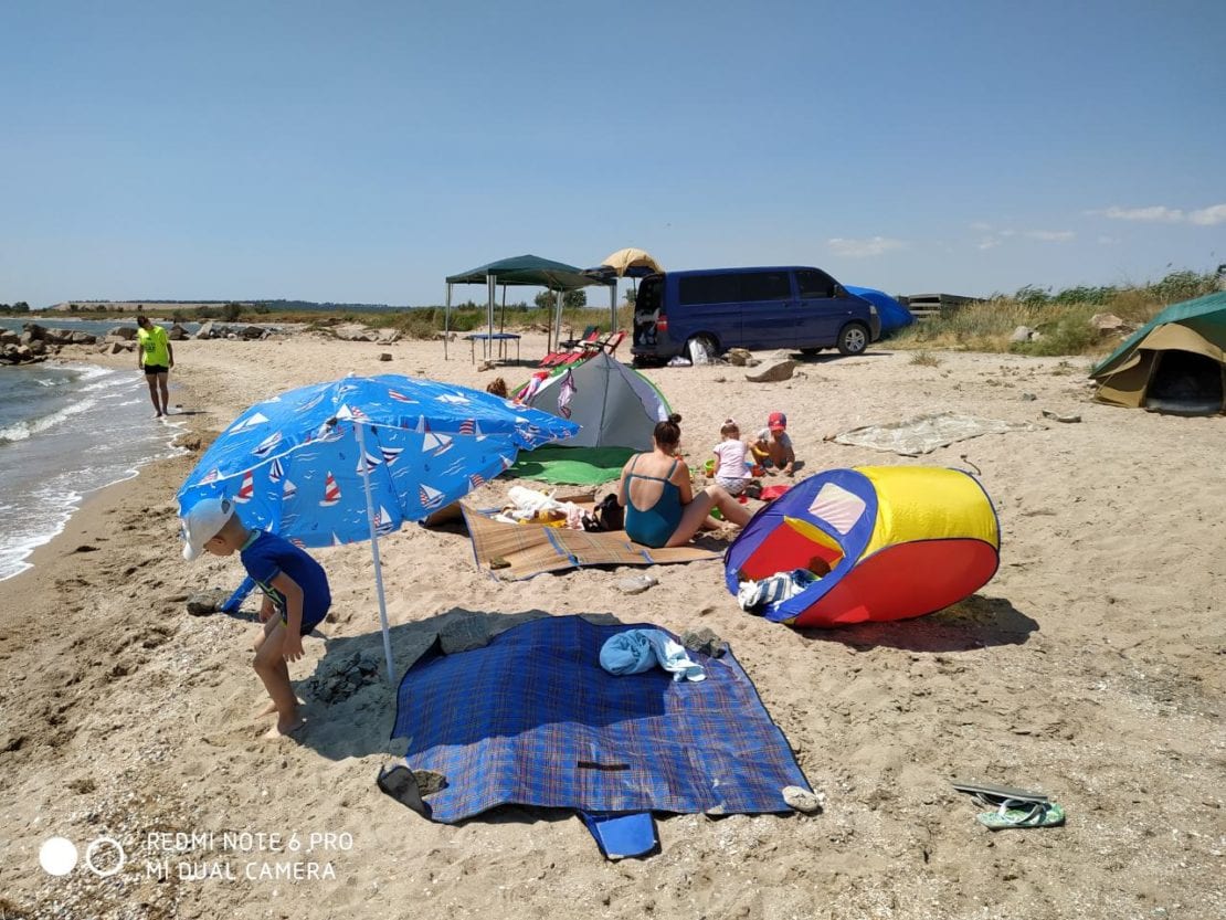 Азовское море удивляет погодой: отдыхающие не могут нарадоваться (Фото). Новости Днепра