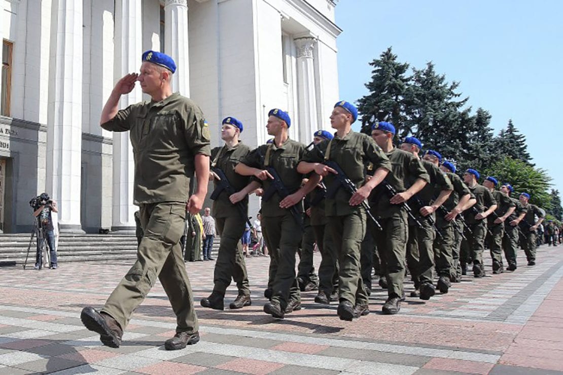 Военные приступили к патрулированию улиц в Днепре: какие у них права