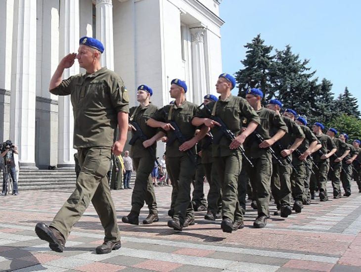 Военные приступили к патрулированию улиц в Днепре: какие у них права