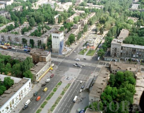 На Азовское море из Днепра теперь едем по другому маршруту: движение по плотине Днепрогэс ограничили. Новости Днепра