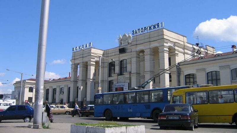 Слепая и беззащитная: на вокзале живет старушка, которая в любой момент может погибнуть. Новости Днепра