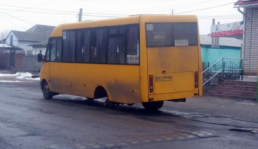 В Днепре водитель 51-й маршрутки нагло врет школьникам. Новости Днепра