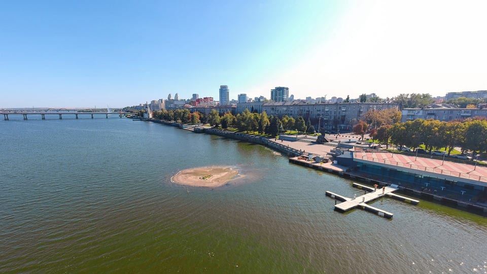 В Днепре в районе "Поплавка" появился остров (Фото). Новости Днепра