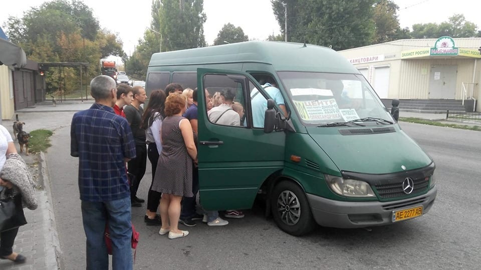 В Днепре меняют перевозчиков на трех популярных маршрутах. Новости Днепра