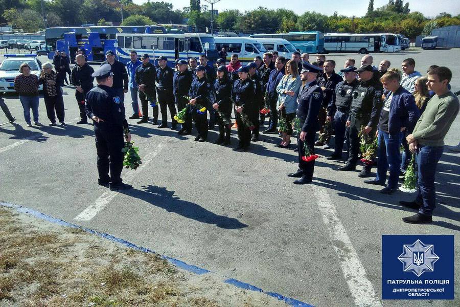 В Днепре почтили память погибших полицейских (ФОТО). Новости Днепра