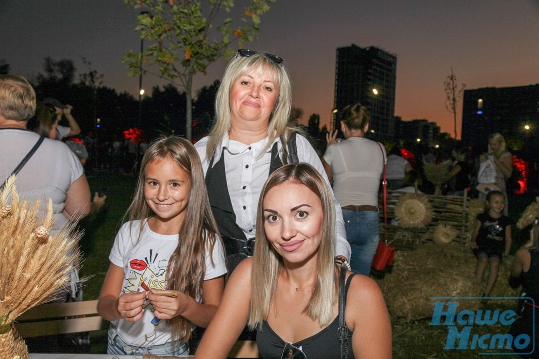 В Днепре на набережной открыли фантастический сквер (Фоторепортаж). Новости Днепра