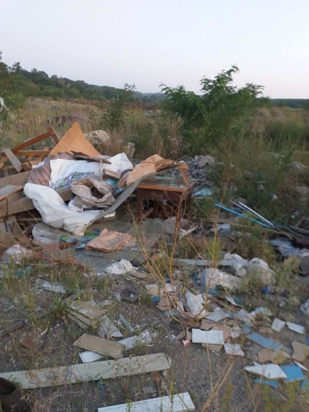 В Днепре частная фирма по вывозу мусора устроила свалку в «зеленой зоне». Новости Днепра