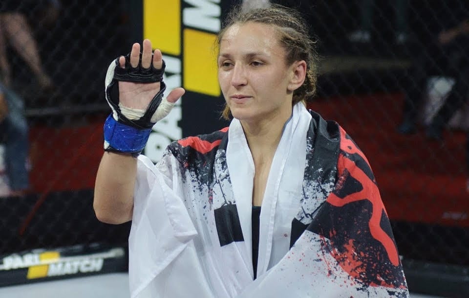 Спортсменка MMA из Днепра Алена Рассохина стала чемпионкой мира WWFC в весовой категории до 48 кг. Новости Днепра