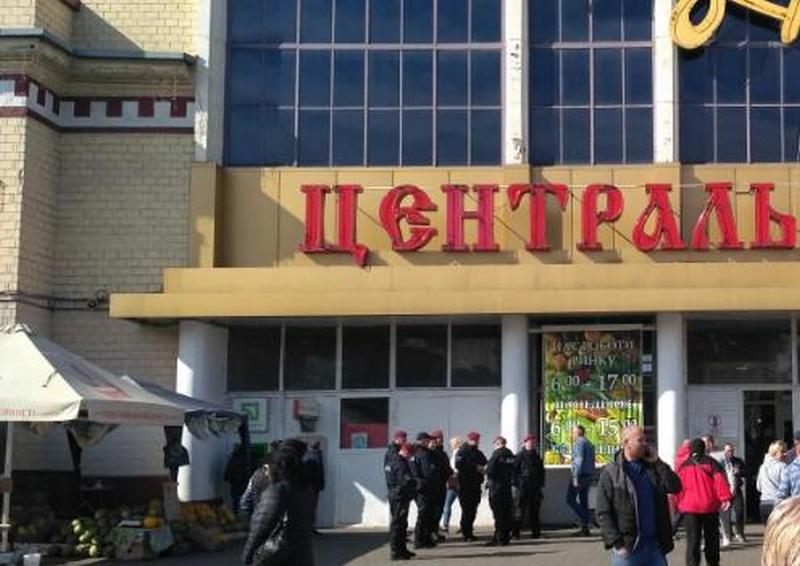 В Днепре на «Озерке» много полиции: что случилось (Фото). Новости Днепра