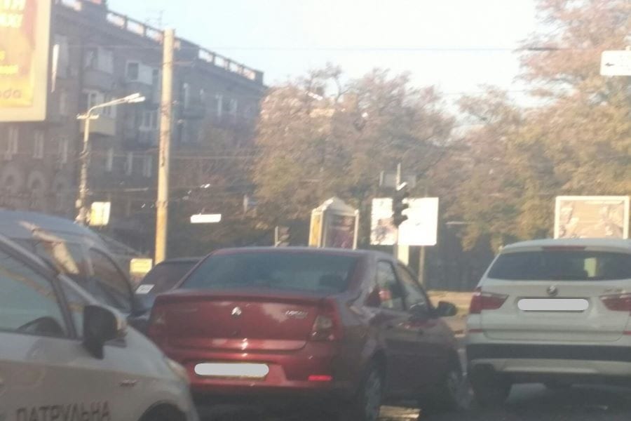 В центре Днепра массовое ДТП: столкнулись 4 авто (Фото). Новости Днепра