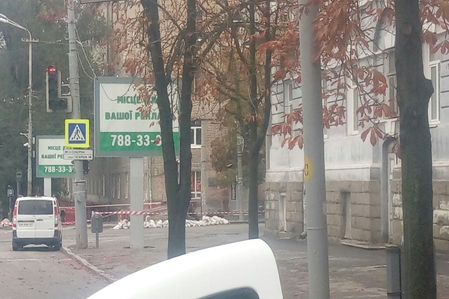 Провал асфальта на пр. Яворницкого в Днепре: что там сейчас происходит (Фото). Новости Днепра