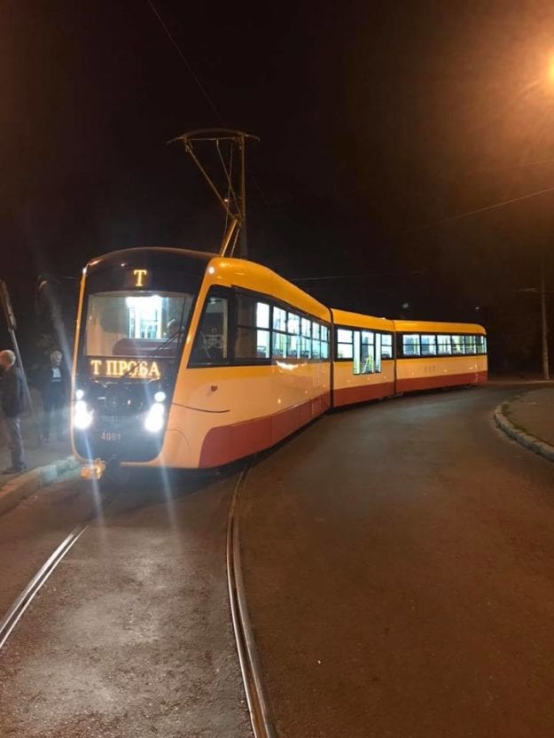 В Одессе проходит испытания трамвай-великан (Фото). Новости Днепра