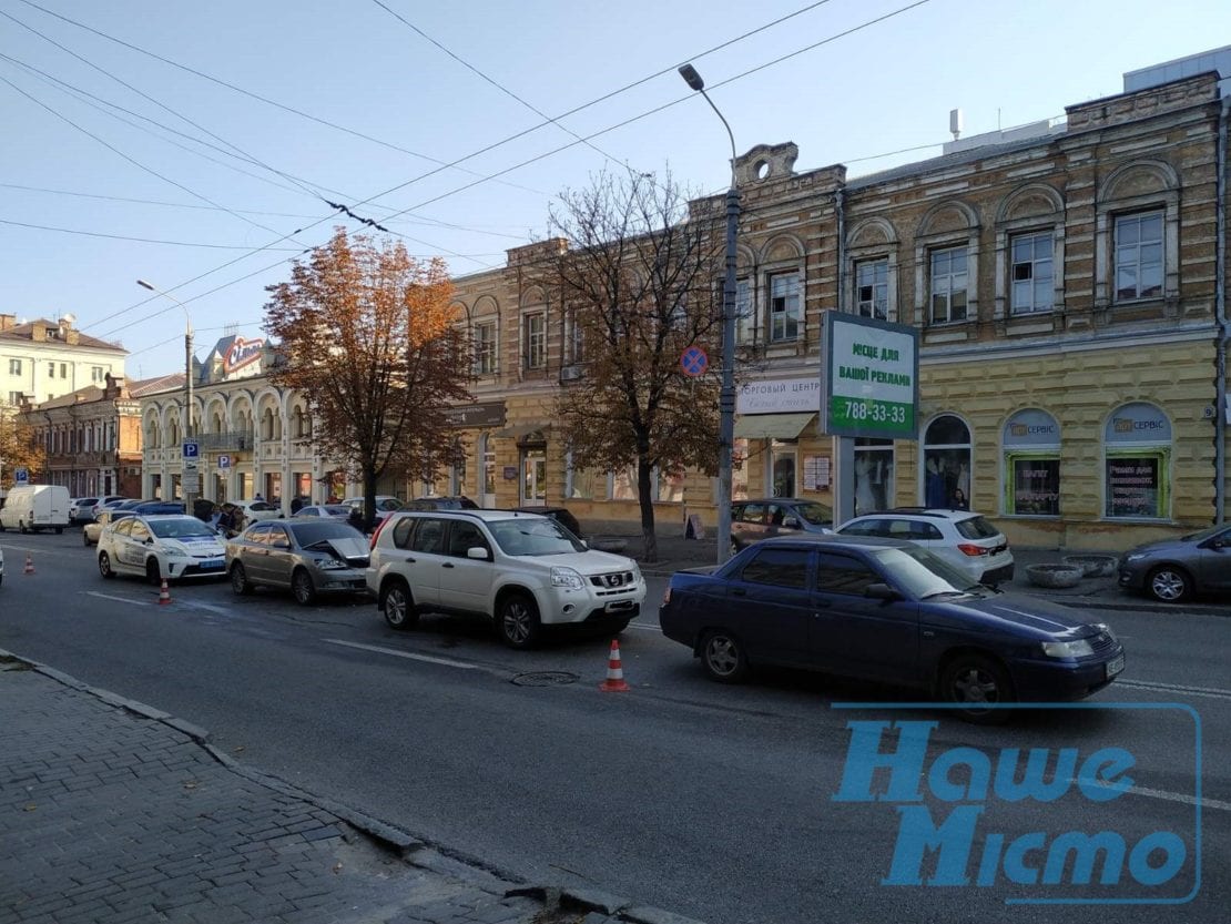 В Днепре тройное ДТП на Фабра: подробности (Фото). Новости Днепра