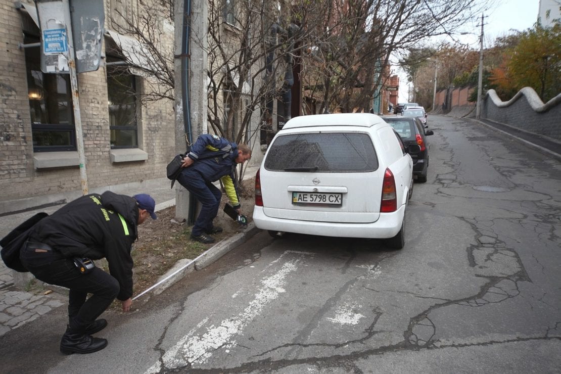 Дніпровські інспектори з паркування розповіли про алгоритм евакуації машин. Новини Дніпра