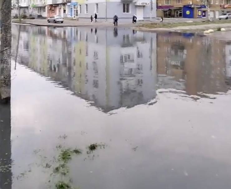 На Азовском море в городе-курорте произошло ЧП: улицы превратились в вонючие реки (Фото). Новости Днепра