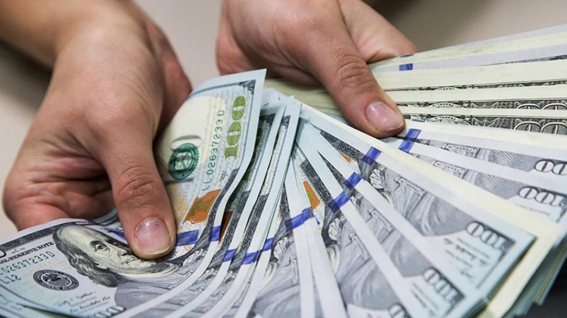 Сколько платят самым востребованным рабочим специалистам в Украине