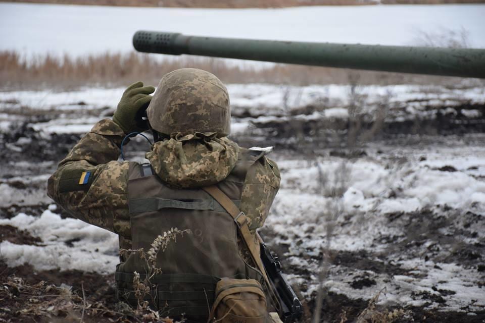 В зоне ООС обстрелы, погибли трое украинских военных