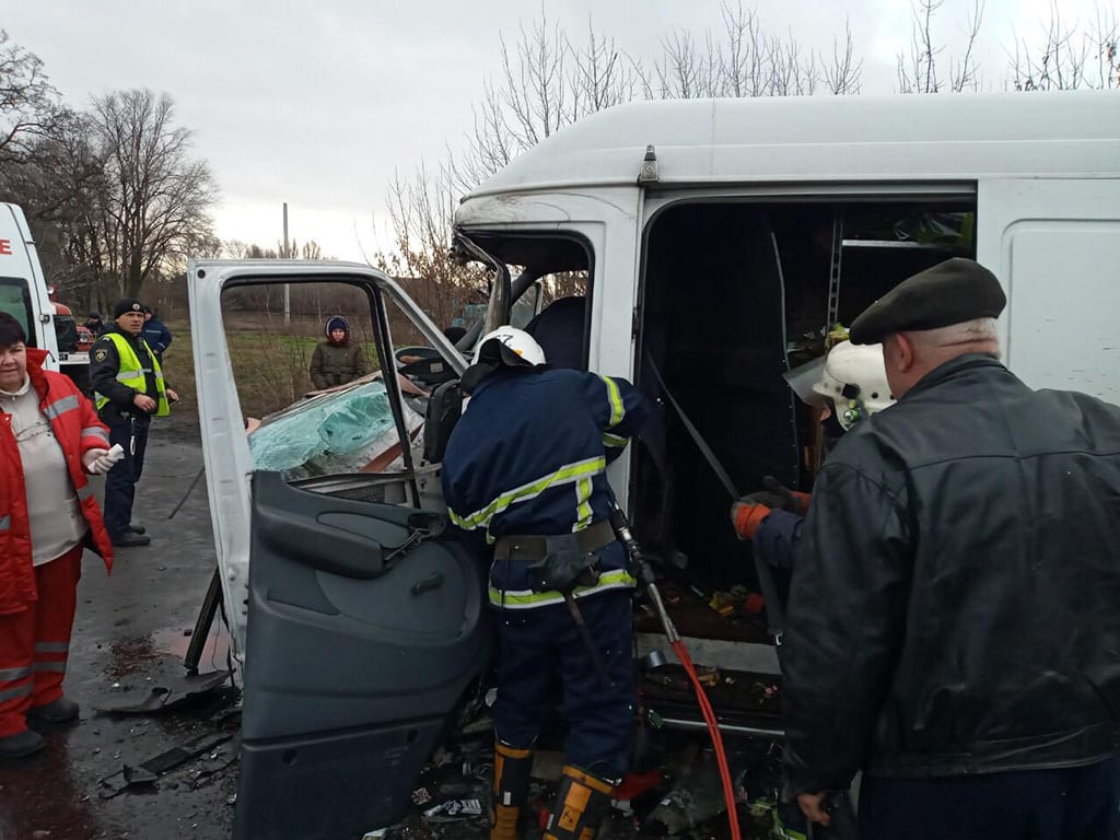 ДТП Днепр: кровь на асфальте и толпа народу