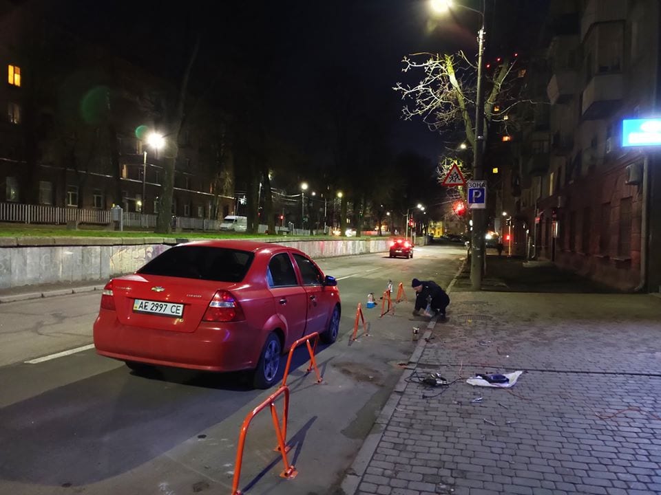 В Днепре на Гоголя убирают блокираторы. Новости Днепра