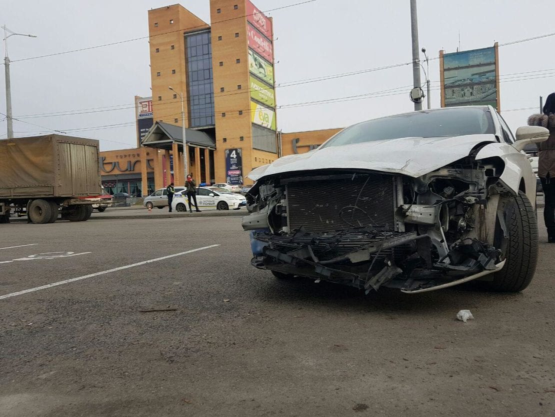 В Днепре серьезное ДТП возле "Вавилона". Новости Днепра