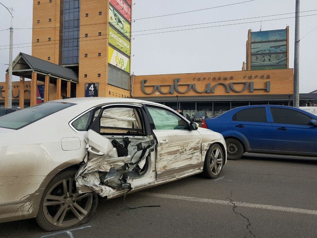 В Днепре серьезное ДТП возле "Вавилона". Новости Днепра