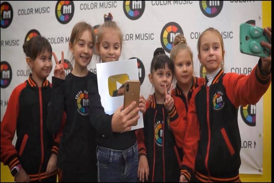 Дети из Днепра получили «серебро» от YouTube. Новости Днепра