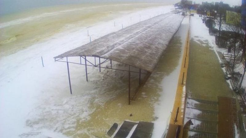 На Азовское море надвигается грандиозный снежный шторм: волны будут страшные