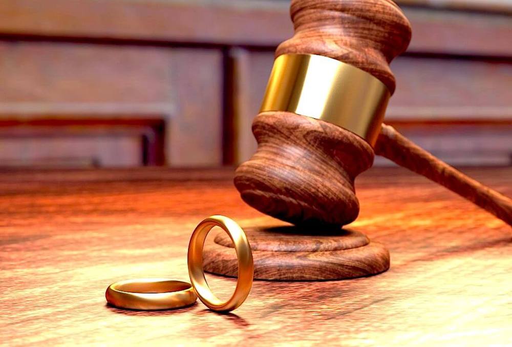 Развод в Днепре: куда идти - в суд или ЗАГС, какие документы нужны
