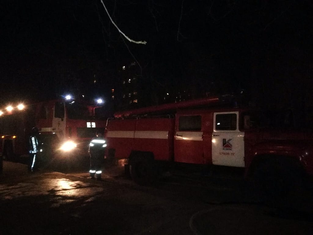 В Днепропетровской области на пожаре погиб мужчина, мать с ребенком госпитализировали 