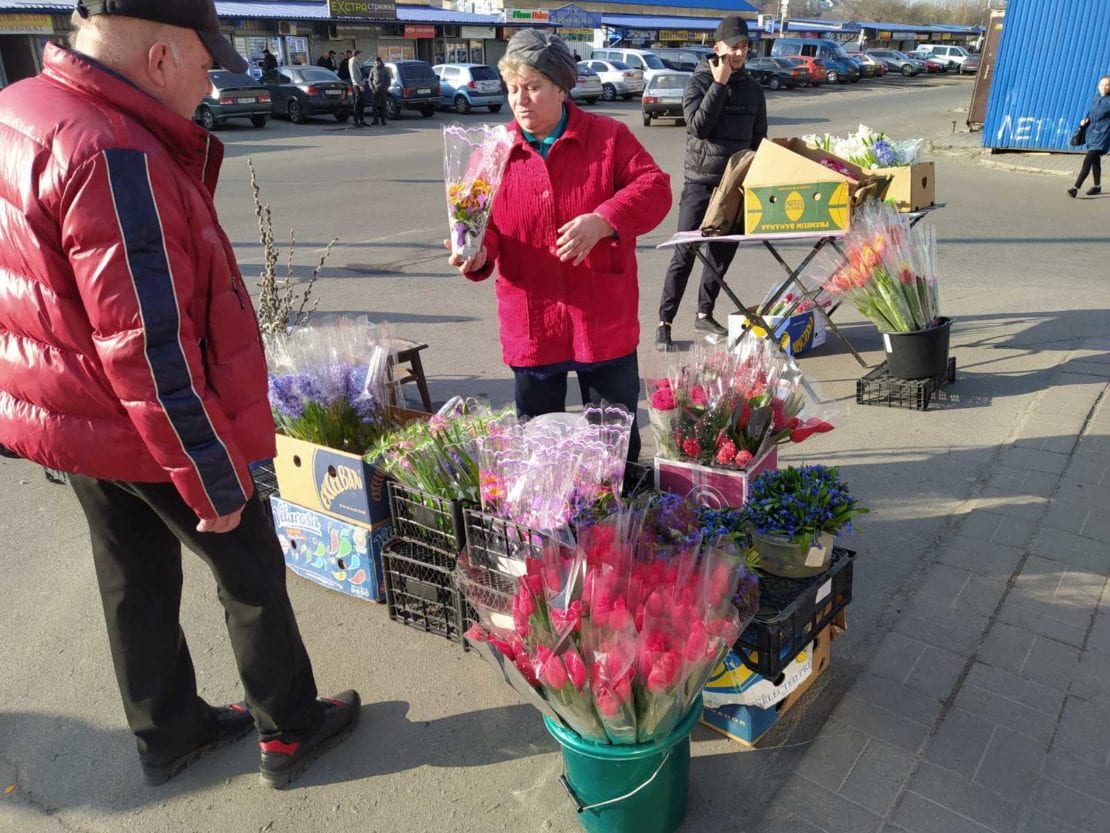 Цветы на 8 марта, цены зашкаливают. Новости Днепра