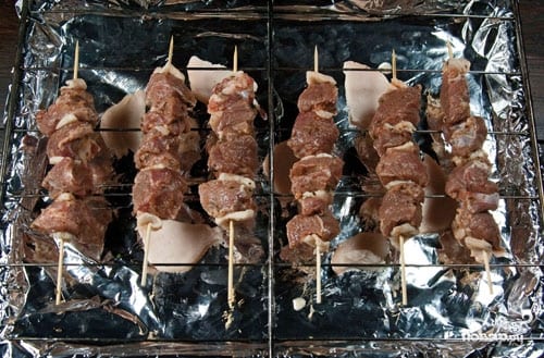 Карантинный шашлык: аппетитное мясное блюдо в духовке (Фото)