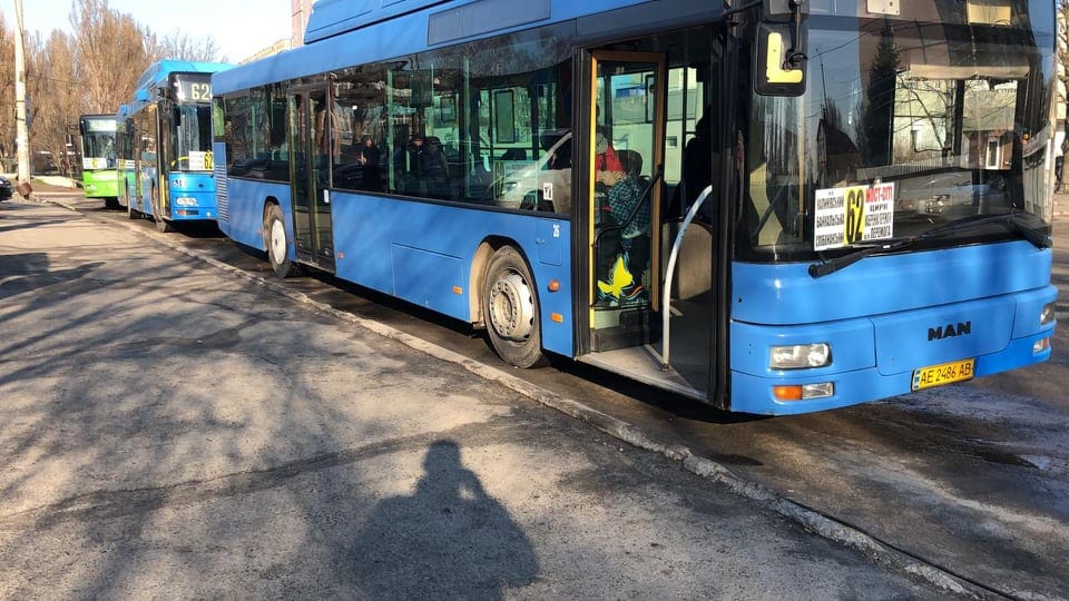 В Днепре на 62-й маршрут вышли автобусы большой вместимости