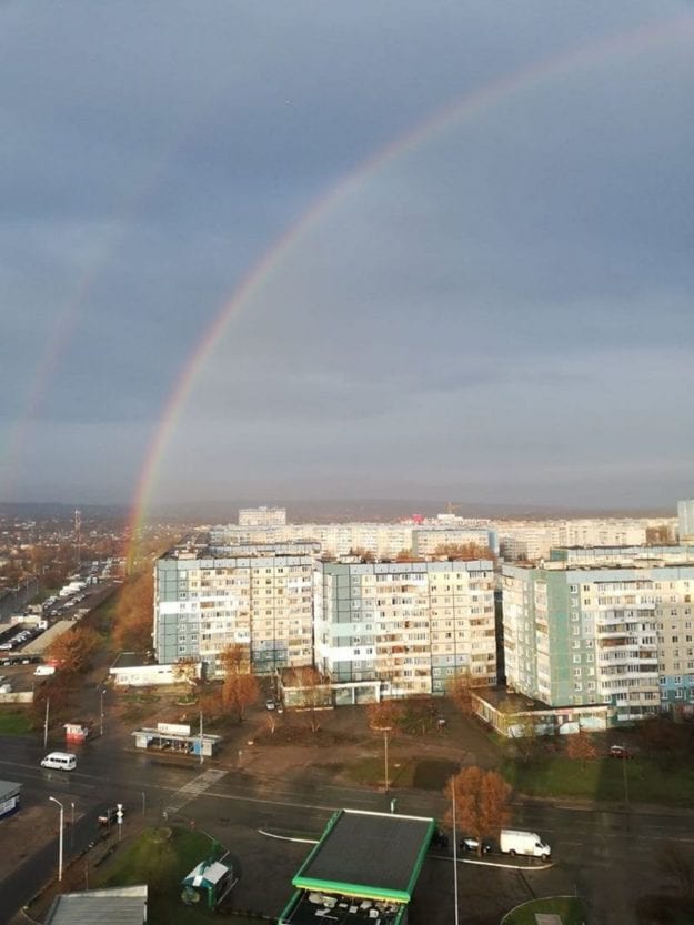 Чудо природы: в Днепре запечатлели двойную радугу (фото)