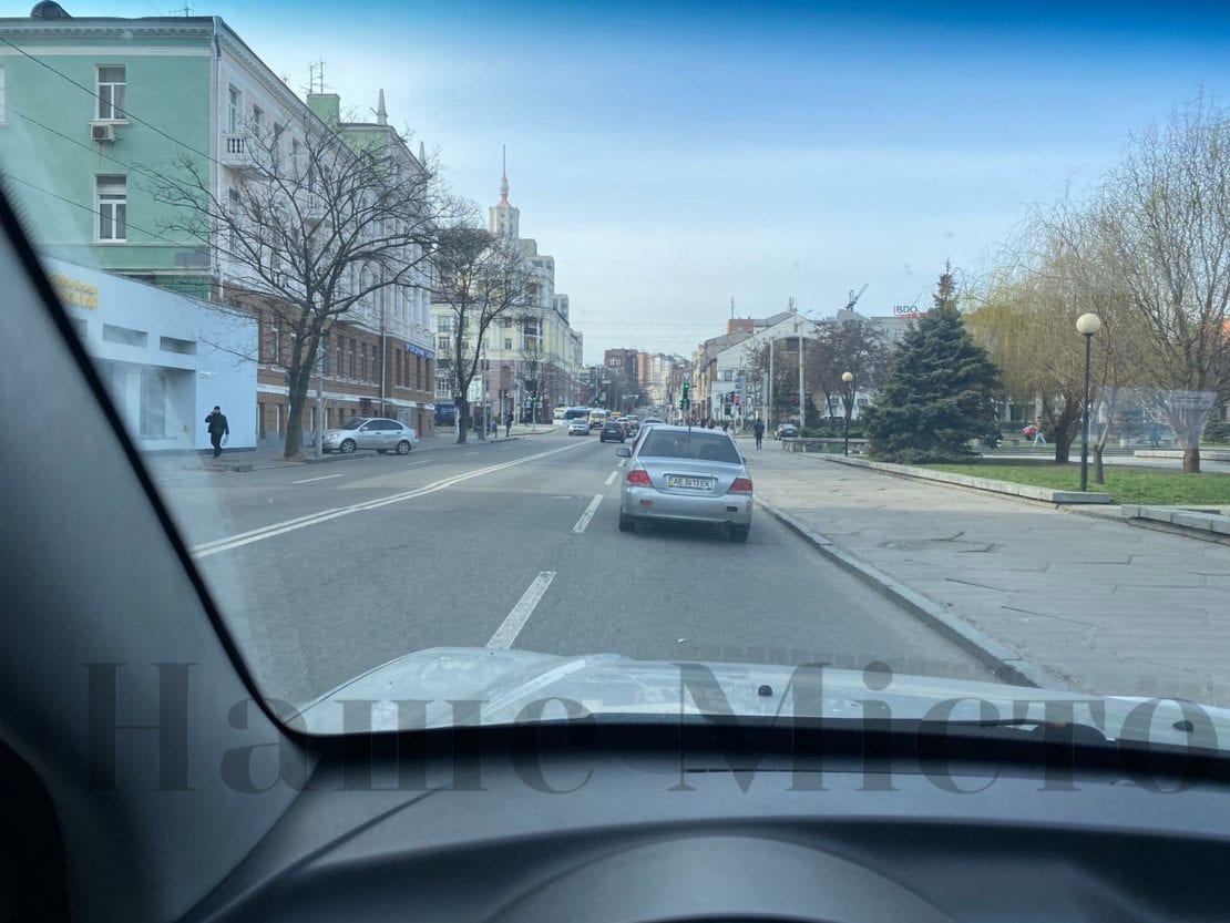 Днепр опустел: в утренний час-пик почти нет людей (Фото)