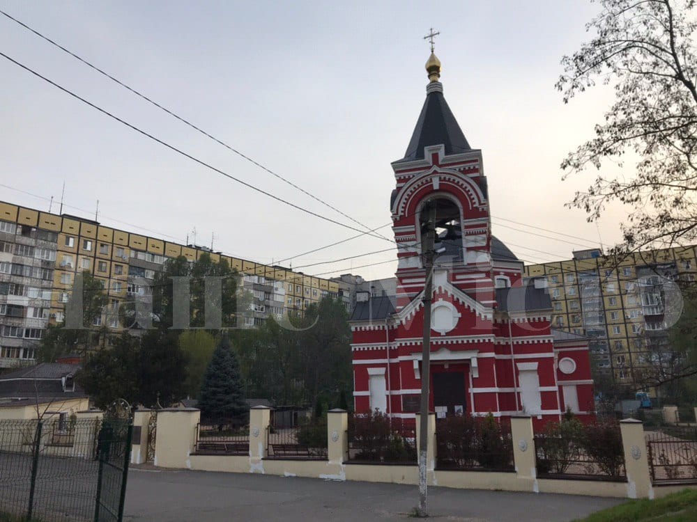 Пасхальное утро в Днепре: что происходит в храмах (Фото, видео)