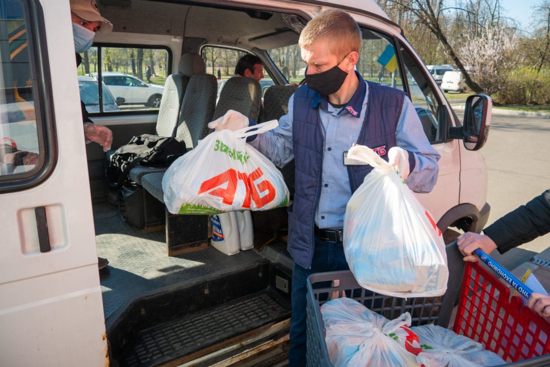 АТБ в Днепре бесплатно раздаст более 20 тыс. продуктовых наборов