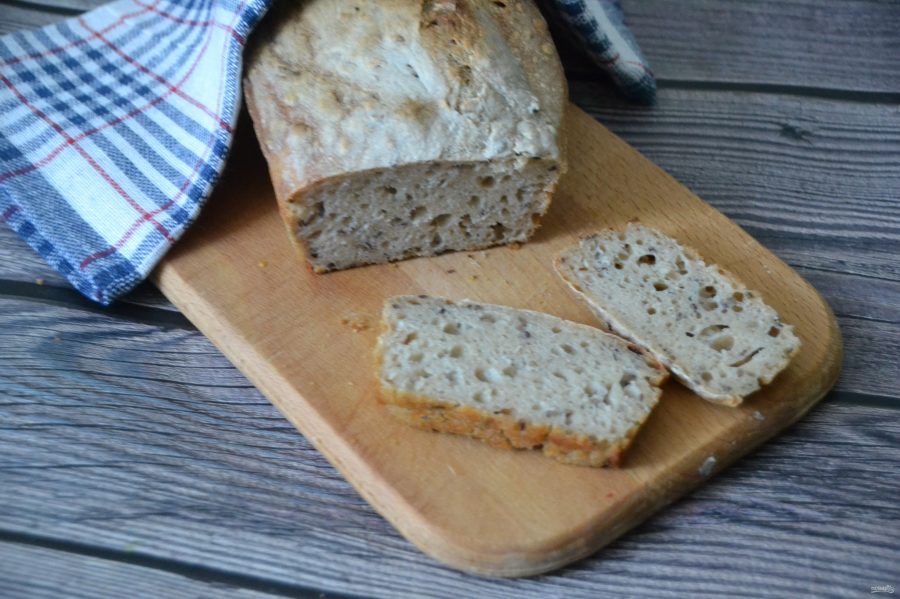 Простой рецепт домашнего хлеба без дрожжей (Фото)