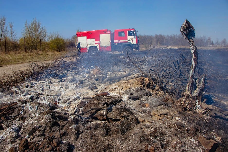 У Дніпрі триває кампанія з боротьби зі спалюванням листя і відходів