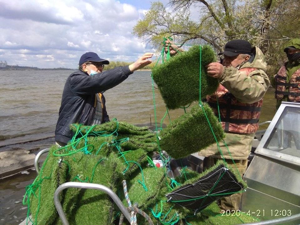 В Днепровском водохранилище утопили гнезда любви.Новости Днепра