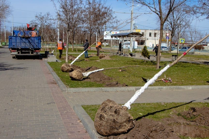 Тут буде місто сад: як Дніпро перетворюється на зелену столицю України (Фото)