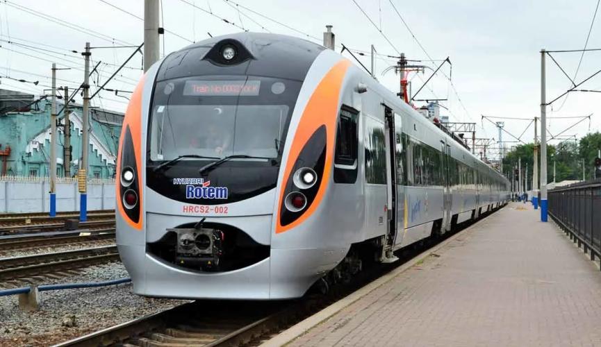 В Украине открыли продажу ж/д билетов: есть ли поезда из Днепра