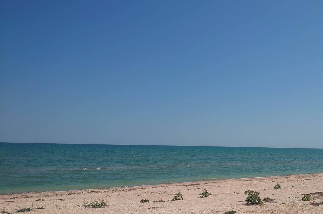 Азовское море на майские: что происходит на Арабатской стрелке