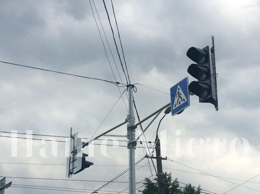 В Днепре на Победе установили светофорный комплекс (Фото, видео)