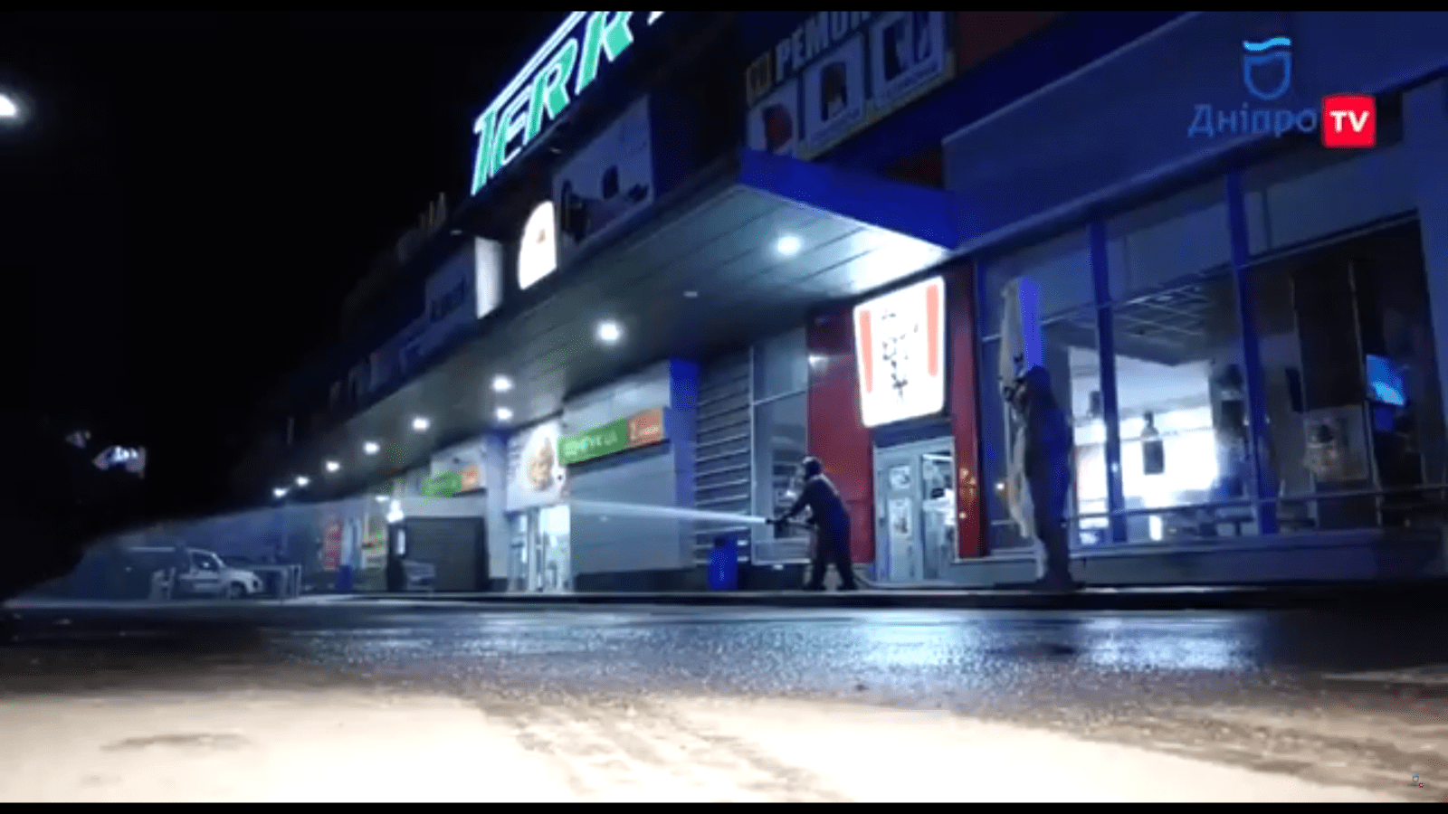 В Днепре всю ночь дезинфицировали улицы (Видео). Новости Днепра